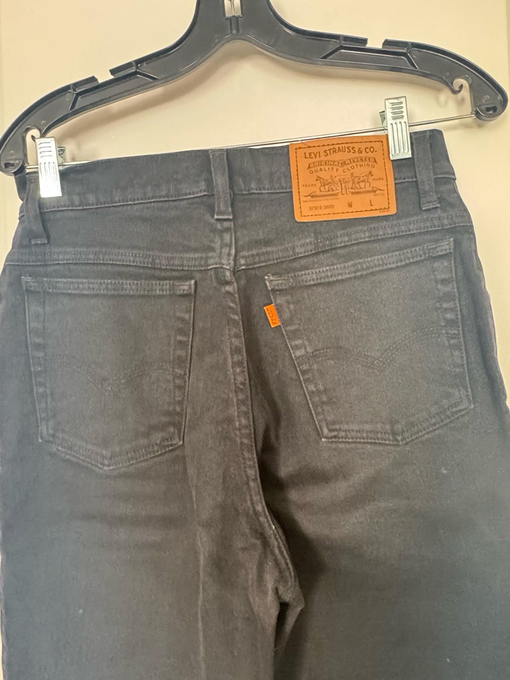 Levi's Juniors Black orange tab 90's High Rise Jeans 57912 size 11
